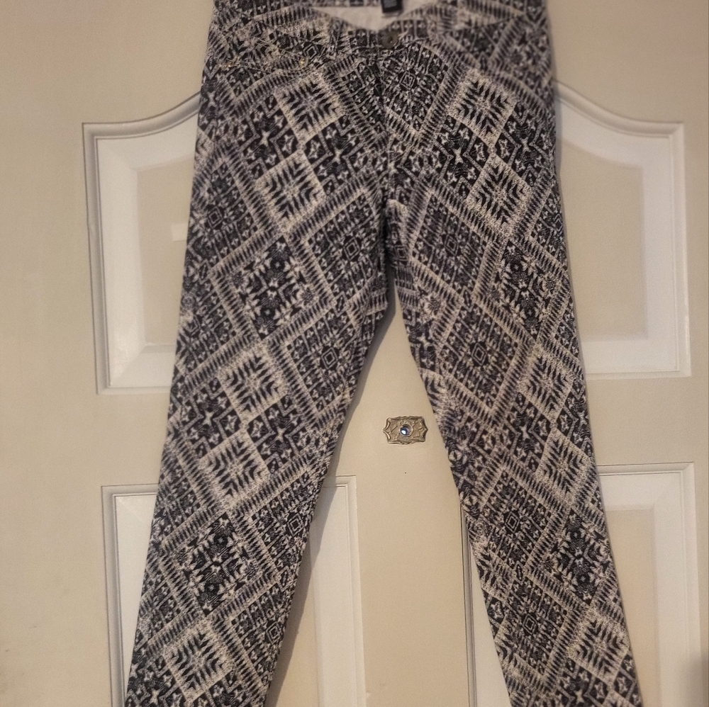 H&M skinny leg, stretch jeans.